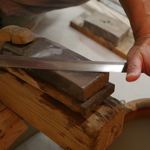 Hand Polishing: Discovering the Samurai Sword's Hidden Beauty